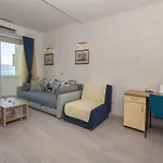Brajki-three Bedroom With Balcony And Sea View Daire Stanici