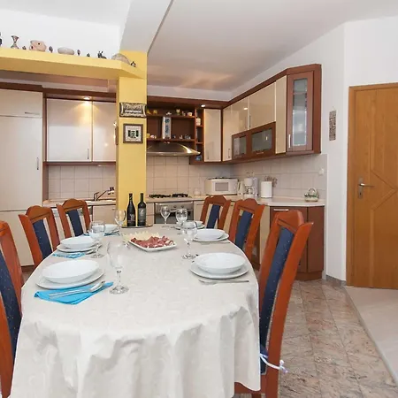 Brajki-three Bedroom With Balcony And Sea View Apartmán